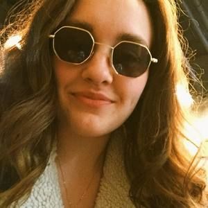 Meet your Posher, Alexia